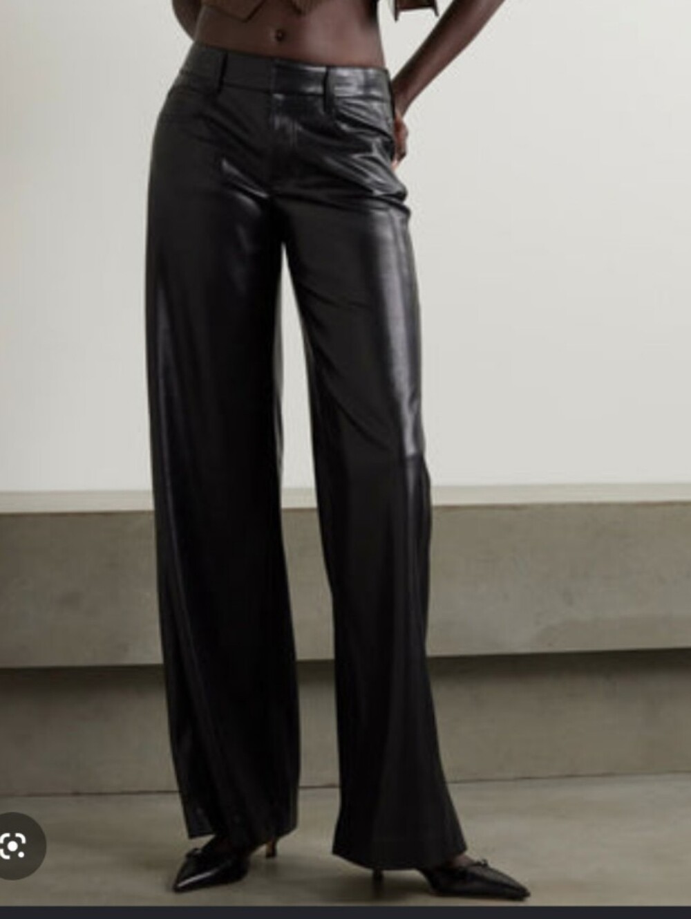 Alice + Olivia Trish Faux Leather Wide Leg Pants NWT - Picture 2 of 9